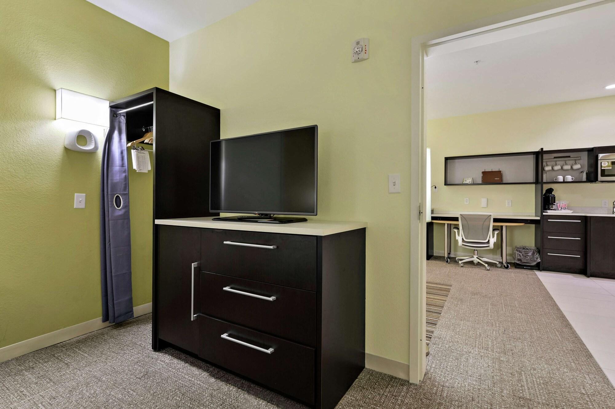 Home2 Suites By Hilton Gulfport I-10 Экстерьер фото